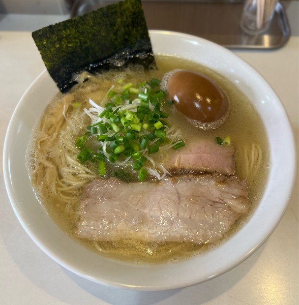 「塩らーめん（味玉）」@麺屋 扇 SENの写真