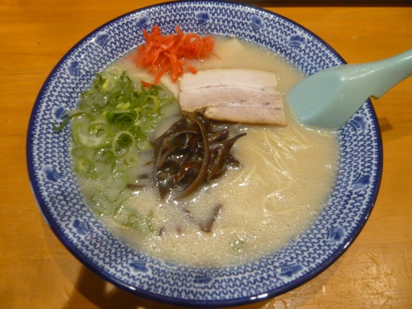 「長浜ラーメン」@ラーメン酒場 華やぎの写真