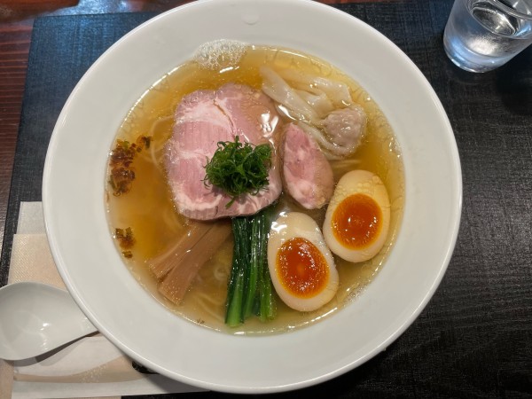 「らー麺 塩味(¥1,000) くんたま(¥100)」@らーめん 鉢ノ葦葉の写真