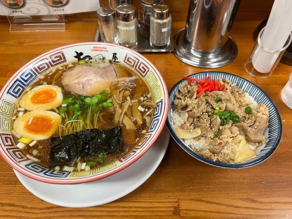 「支那そば(醤油)＋煮玉子＋豚飯」@ちばき屋 葛西店の写真