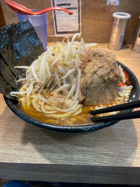 「限定（カリーリック）350g、ニンニク、ヤサイ、アブラ」@麺屋 浜一の写真