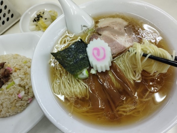 「ランチ 支那そば＋半チャーハン(880)」@中華堂の写真