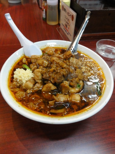 「辛いスタ満ソバ950円辛さ控え目」@元祖スタミナ満点らーめん すず鬼の写真