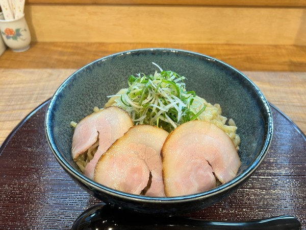 「手揉みまぜそば」@麺々結びの写真