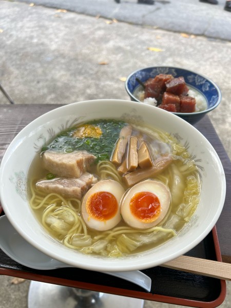 「ラーメンまぐろ丼セット」@ラーメン 河の写真
