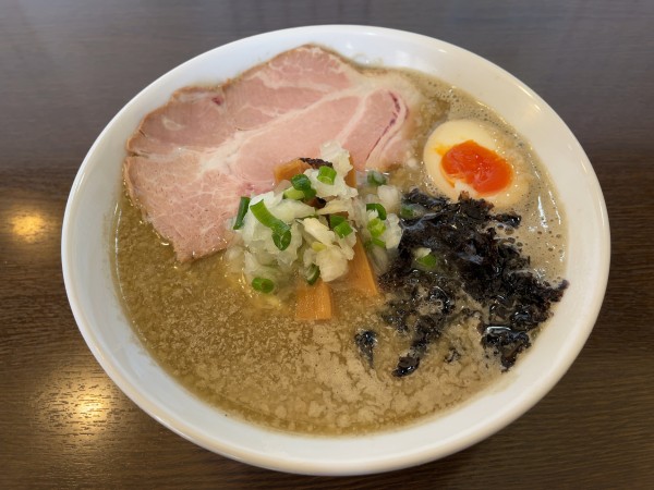 「【限定】背脂煮干しそば」@中華そばイデタの写真