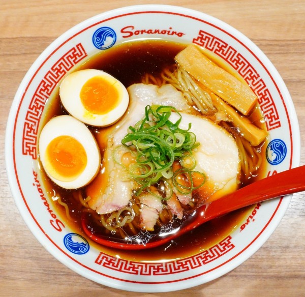 「味玉醤油らーめん」@そらのいろ NIPPONの写真