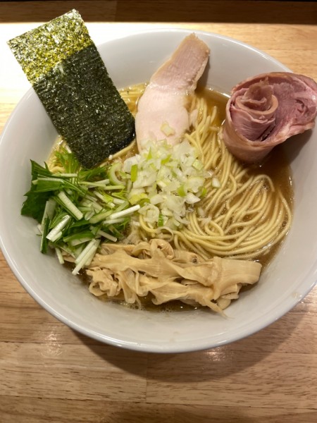 「鶏白湯ラーメン　醤油」@麺屋 れんしんの写真
