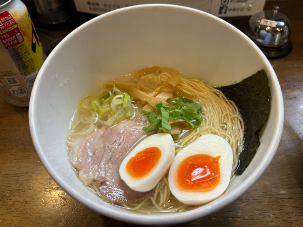 「鯛潮出汁 + 塩味玉子」@中華そば 一信の写真