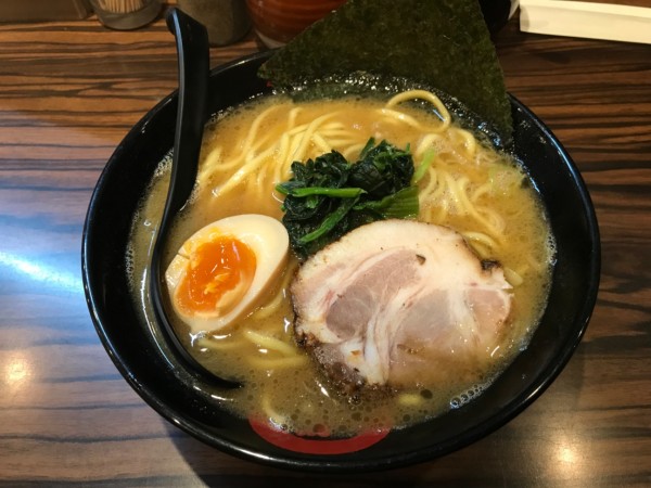 「とんこつラーメン 850円」@まるげんらーめんの写真