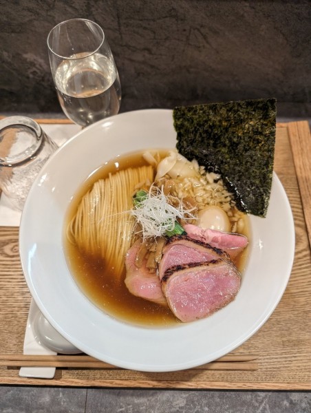 「本日の日本酒 ＋ 特製煮干」@RAMEN MATSUIの写真