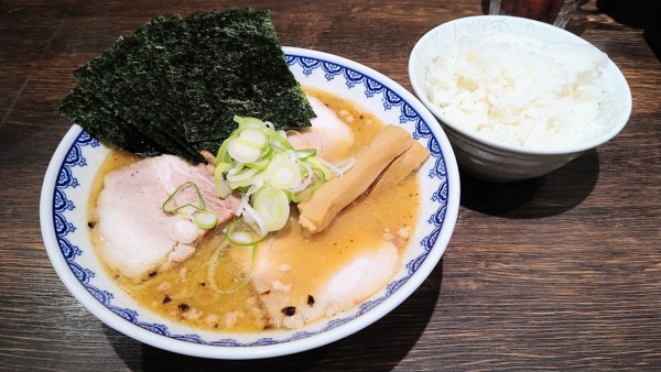 「【限定】鯖出汁の味噌󠄀ラーメン+新米ライス(大)･海苔」@味噌ラーメン 雪ぐにの写真