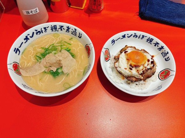 「豚そば＋チャーシュー玉子飯」@長浜ラーメン ラーメンらぼ 親不孝通りの写真