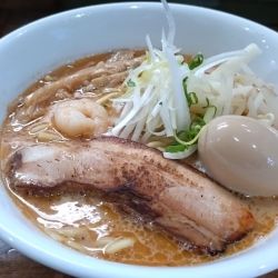 エビ味噌らーめん（期間限定） ＋味玉￥950＋￥100 味玉