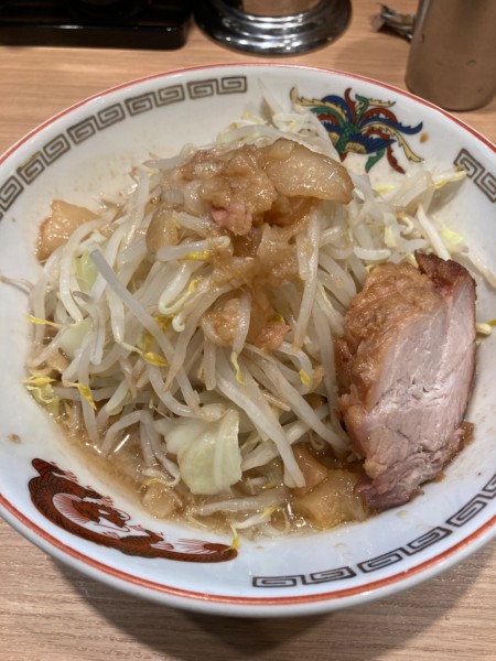 「ミニ、ヤサイ、アブラ」@豚山 中野店の写真