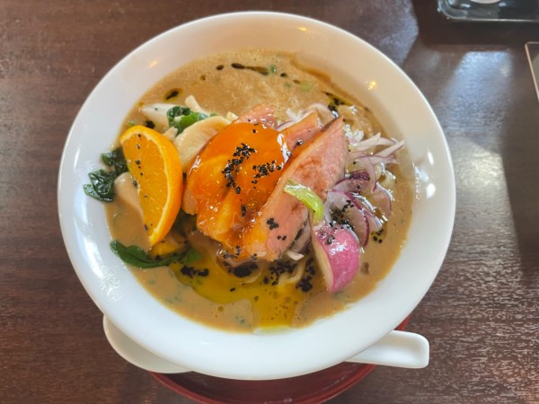 「鴨to黒トリュフポタージュ」@信州中華蕎麦 雷鳥の写真