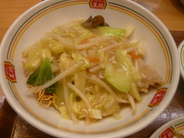 「揚げそば（ジャストサイズ）」@餃子の王将 新橋駅前店の写真