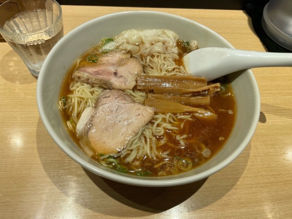 「中華麺(中) ワンタン　1000」@笹塚 大勝軒の写真