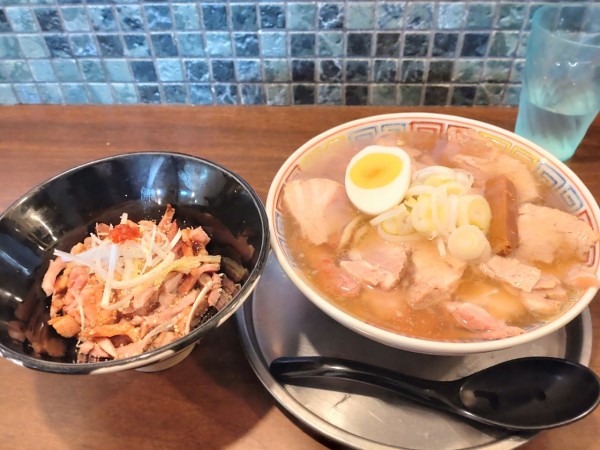 「久喜中華みくちゃんらーめんチャーシュー麺＋焼豚丼」@麺屋みつば＋クローバーの写真