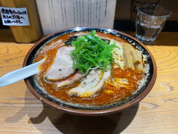 「チャーシュー中華蕎麦1300+大100+3辛100」@中華蕎麦 ひら井の写真