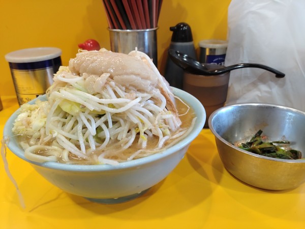 「小ラーメン　にらじゃん　しょうが　アブラ　ニンニク」@ラーメン二郎 八王子野猿街道店2の写真