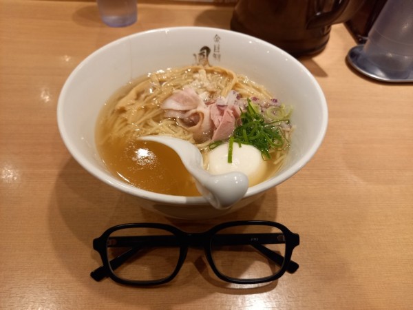 「ラーメン・味玉」@金目鯛らぁ麺 鳳仙花 横浜店の写真