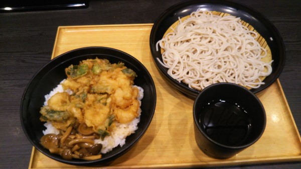 「芝海老のかき揚げ丼セット」@小諸そば 神保町店の写真
