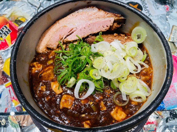 「陽炎 1,265円 ネギ 110円 替え玉 165円」@人類みな麺類と焼き飯店の写真