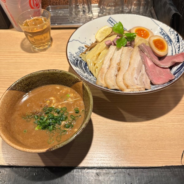 「ラム醤油つけ麺　全部乗せ　¥1,400」@自家製麺 MENSHO TOKYOの写真