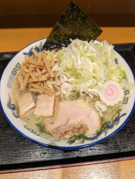 「ニラねぎそば」@らぁめん舎鈴 神田大手町店の写真