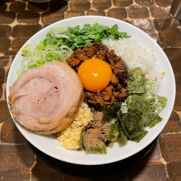 「特級台湾まぜそば 中 +特級肉増  ￥1230+￥350」@特級鶏蕎麦 龍介の写真