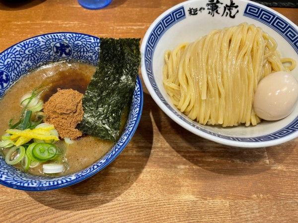 「味玉濃厚つけ麺」@麺や兼虎 天神店の写真