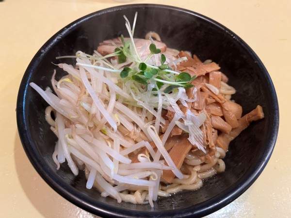 「油そば（大盛）＋メンマ」@麺屋 天王の写真