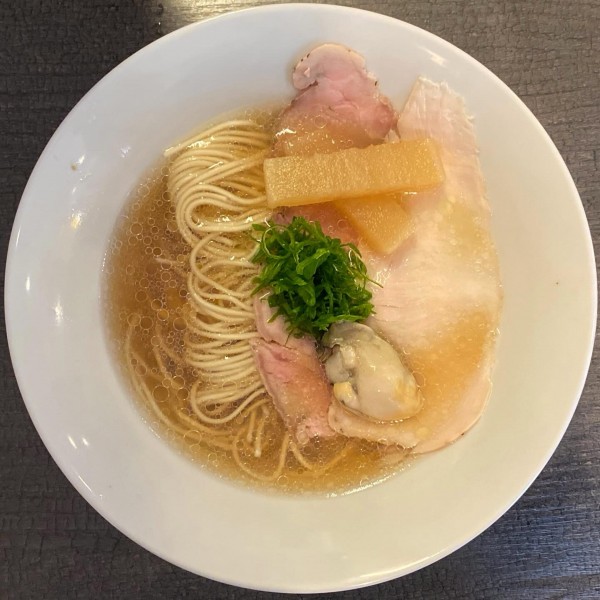 「牡蠣しじみラーメン ¥950」@自家製麺 牡蠣工房 Uguisuの写真