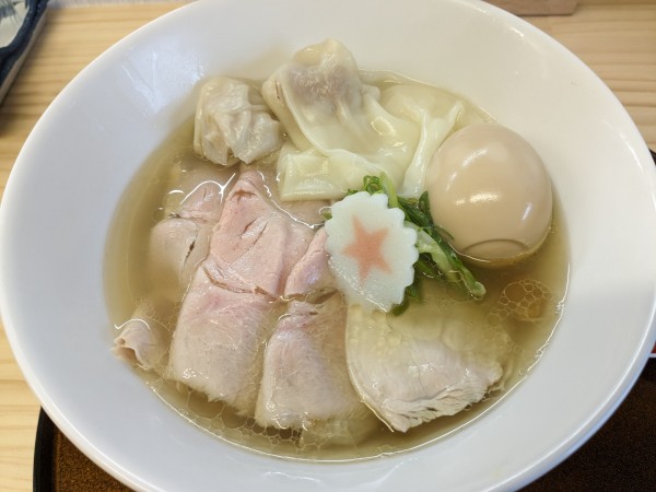 「特製中華そば(塩) 太麺」@中華そば 麺ノ花の写真