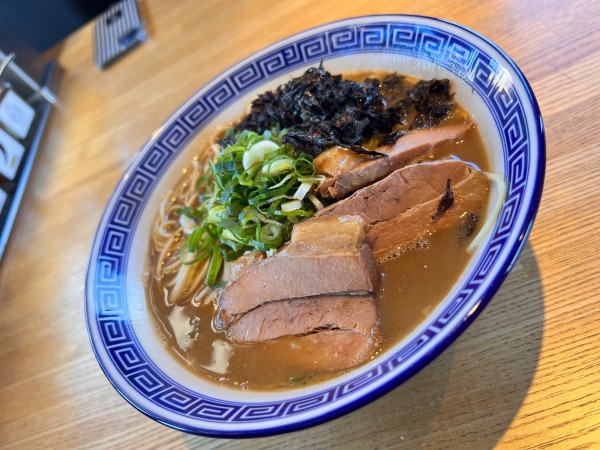 「豚骨煮干」@豚骨醤油 三輪の写真