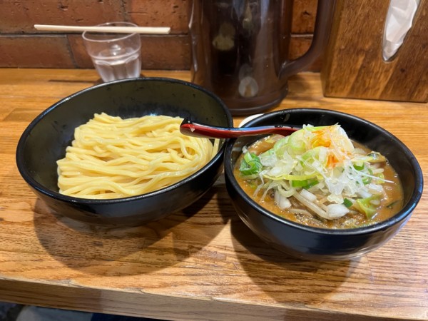 「辛味噌つけ麺」@麺処 花田 上野店の写真