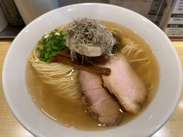 「ラーメン＋がごめ昆布」@函館塩ラーメン 五稜郭の写真