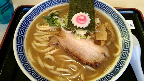 「ラーメン(中盛)」@大勝軒てつの写真