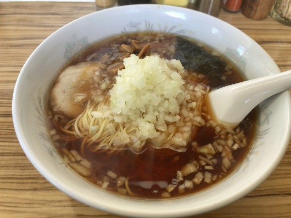 「中華そば　大　＋　玉ねぎ増量」@中華そば たまやの写真