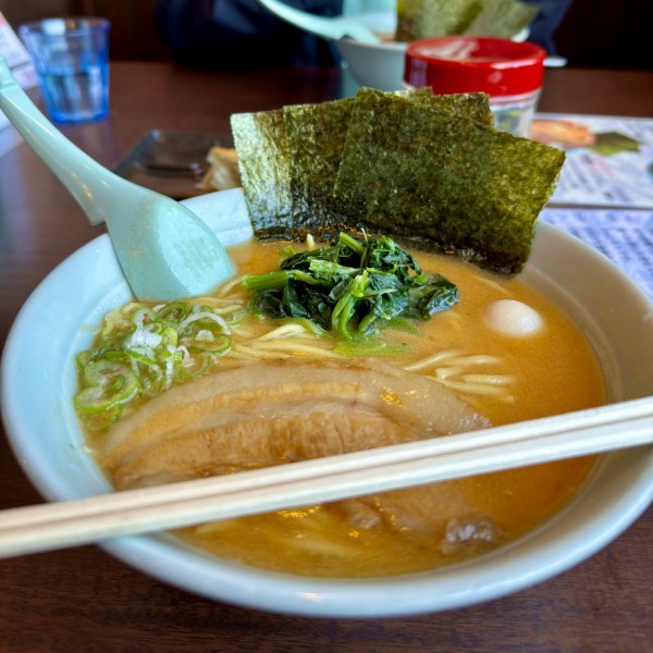 「濃厚豚骨味噌ラーメン」@横濱家系らーめん 喜濱家 山王町店の写真