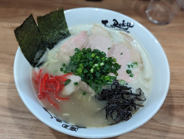 「裏SP限定あゆむくんの豚骨ラーメン」@麺屋 丈六の写真