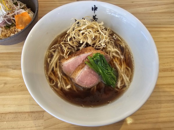 「【限定】合鴨とセリの追い鰹中華そば　1200円」@中華そば いち松の写真