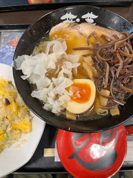 「蔵芸らーめん」@らーめん蔵芸 中野店の写真