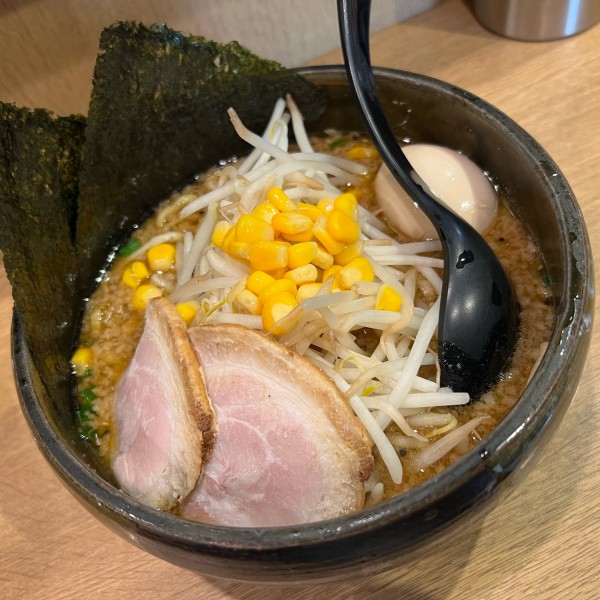 「特みそこってりらーめん（背脂あり）」@らーめんダイニング ど・みそ 京橋本店の写真