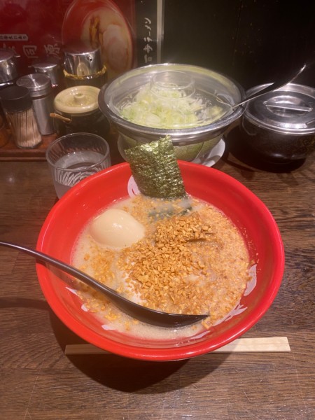 「百歩ラーメン + 味付玉子 + 揚げニンニク」@百歩ラーメン 戸田店の写真
