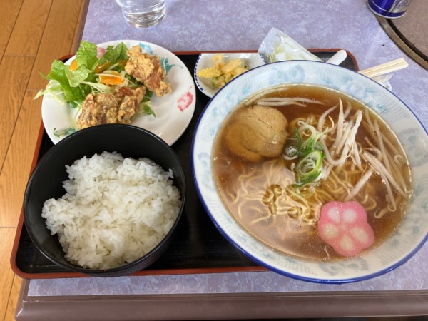 「ラーメンと定食セット」@ルートサイド竹の子村の写真