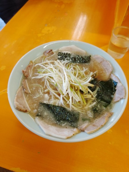 「ネギチャーシュー(中)(800円)」@ラーメンショップYAMANAKAの写真