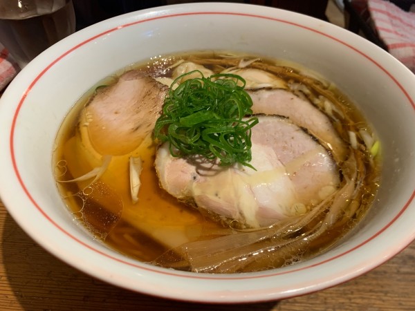 「特性醤油ラーメン　バラ」@ラーメン屋 トイ・ボックスの写真