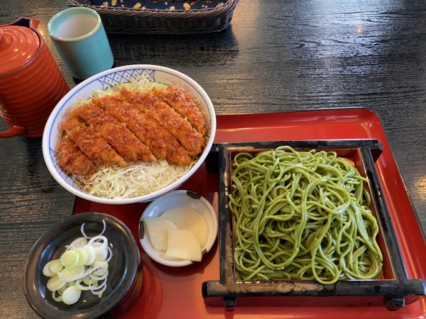 「せいろ＆ソースかつ丼ロース　1550円」@茶そば いな垣の写真